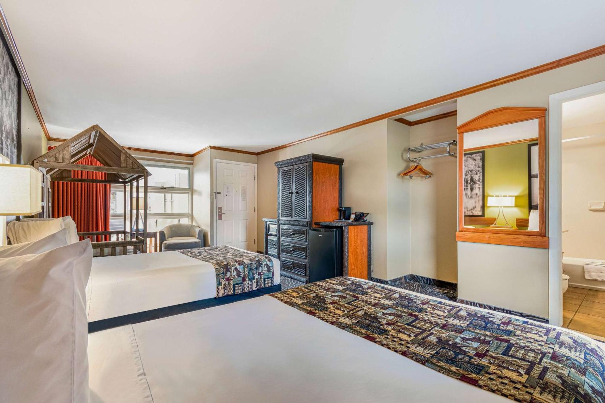 Super 8 By Wyndham Lake George/Downtown מראה חיצוני תמונה