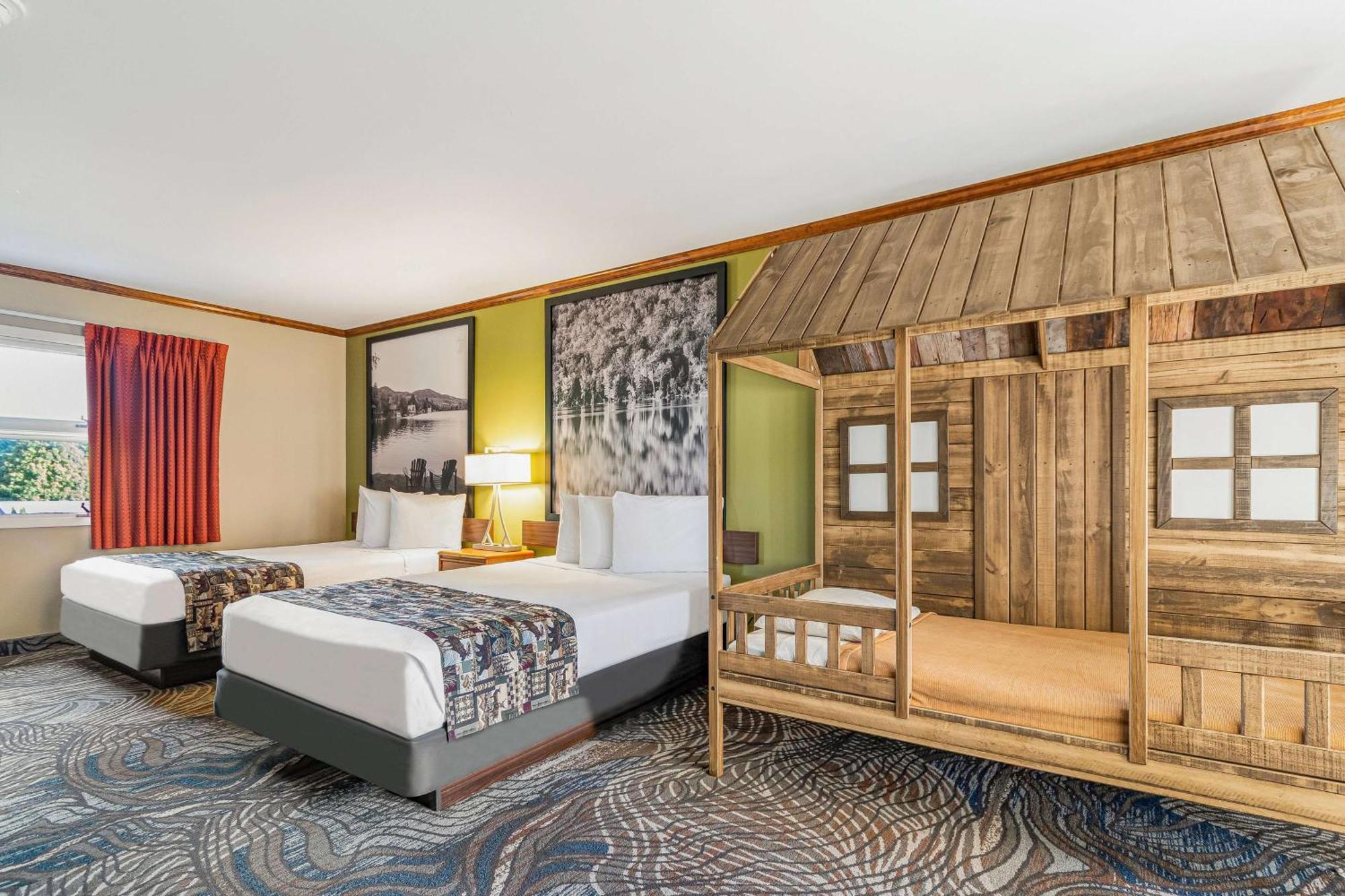 Super 8 By Wyndham Lake George/Downtown מראה חיצוני תמונה